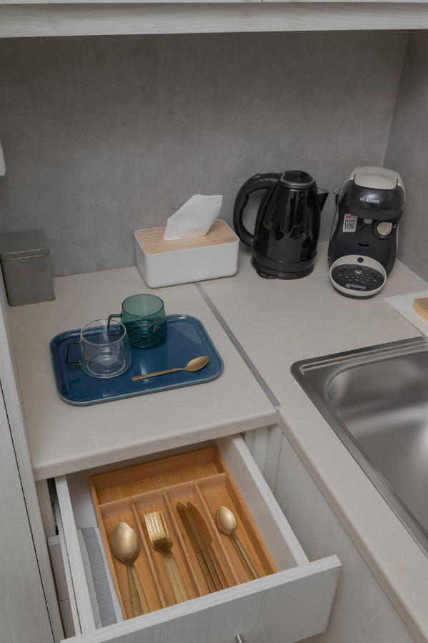 Sis Urban Apartments アテネ エクステリア 写真