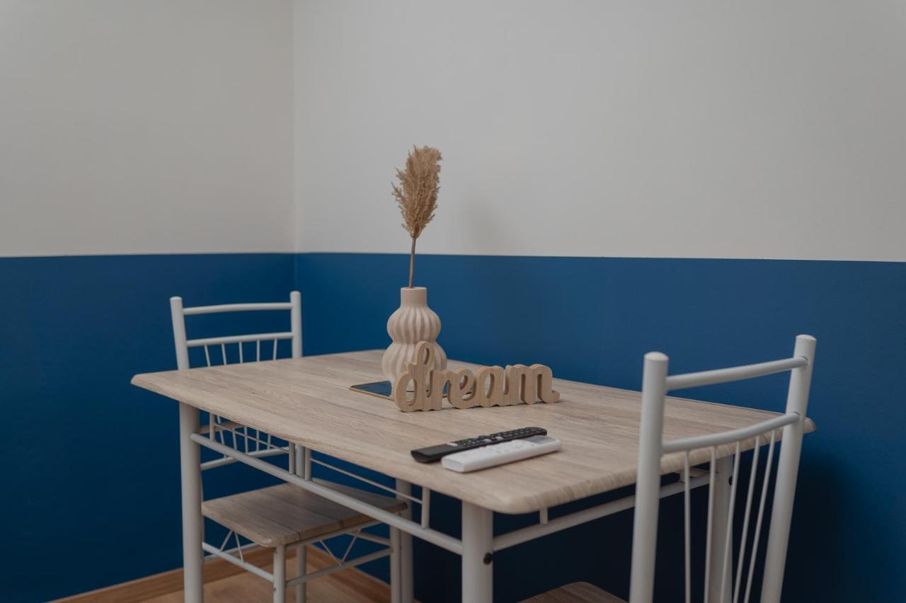Sis Urban Apartments アテネ エクステリア 写真